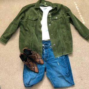ZARA Green Corduroy Overshirt. Oversized fit.